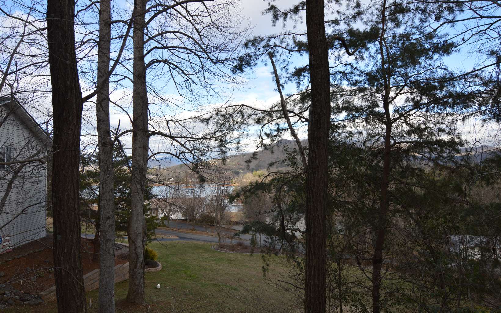 284914  Land