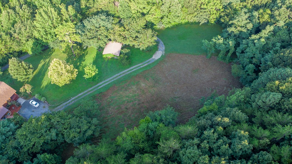 403178 Chatsworth Land