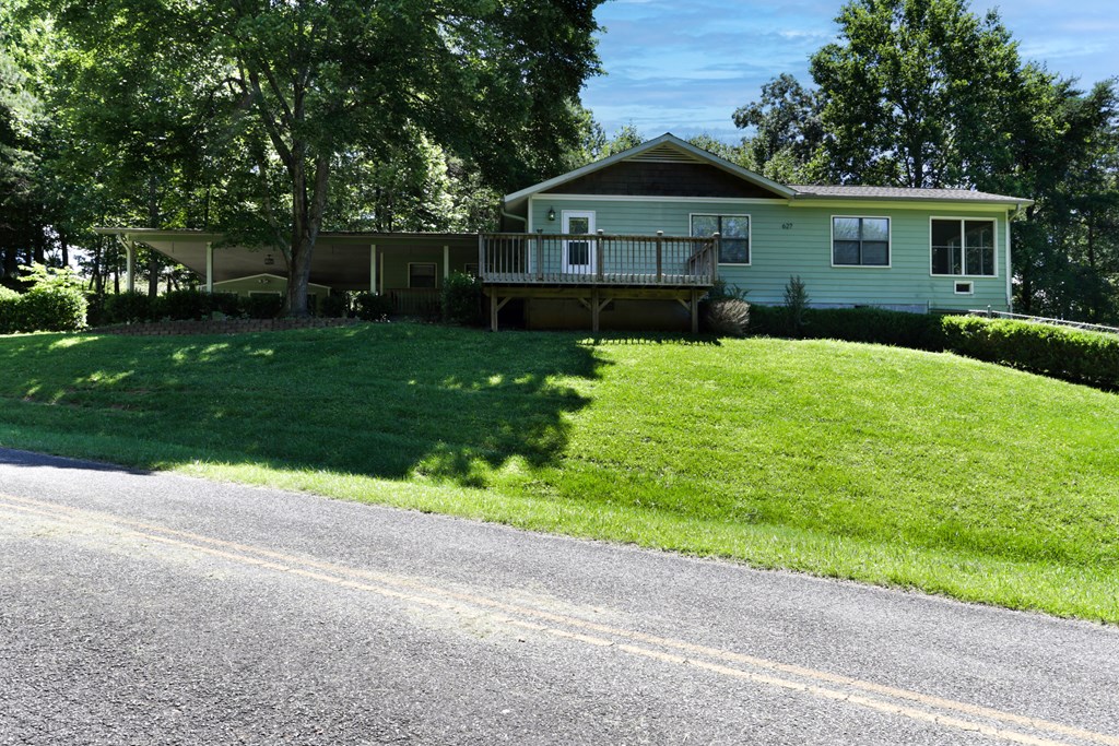 404516 Hayesville Residential