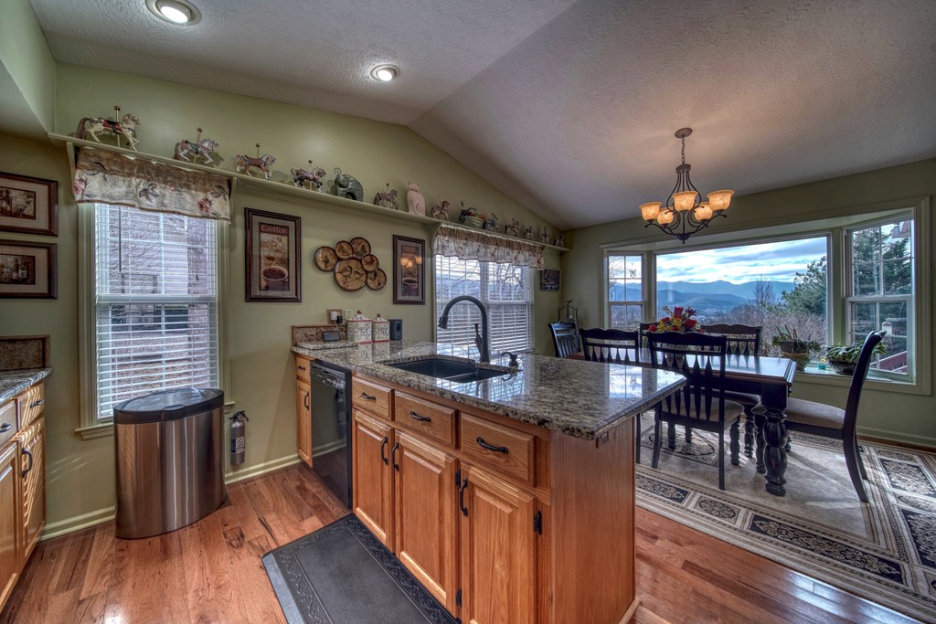405140 Young Harris Residential