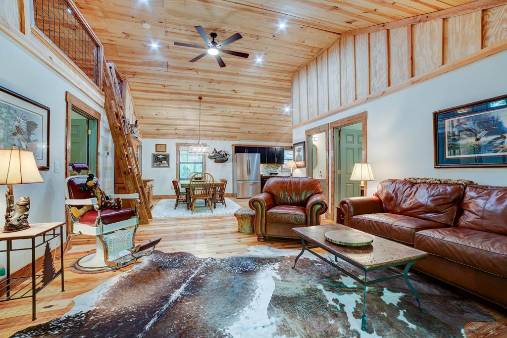 406641 Ellijay Residential