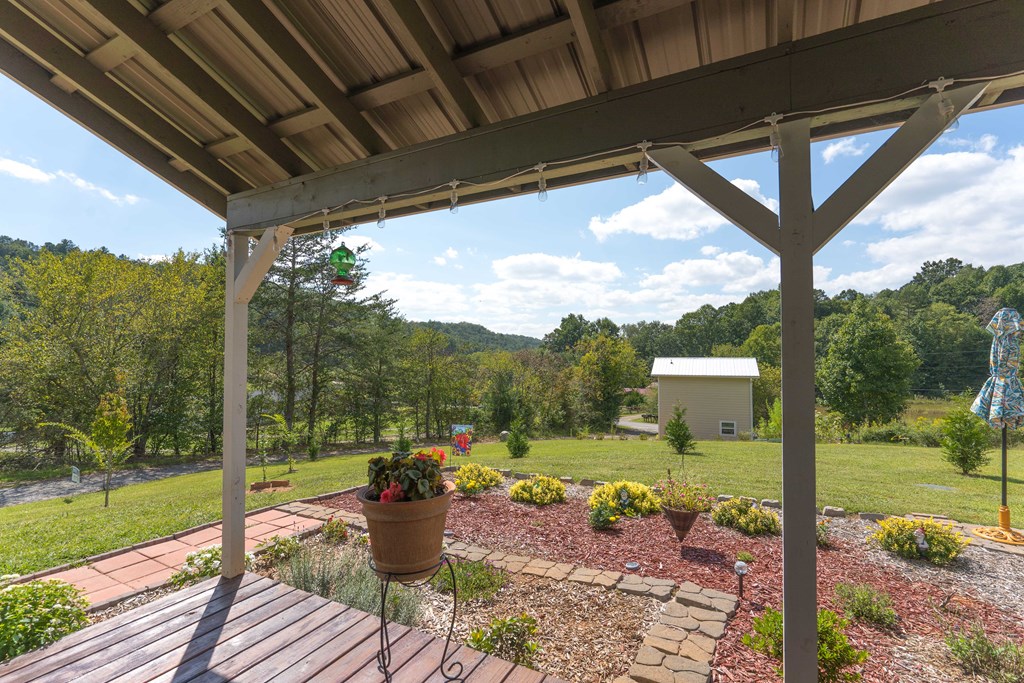 406670 Hayesville Residential