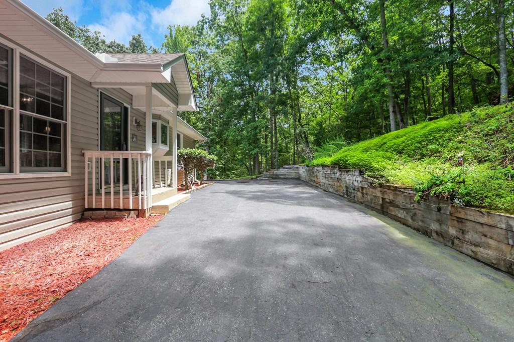 407009 Hiawassee Residential