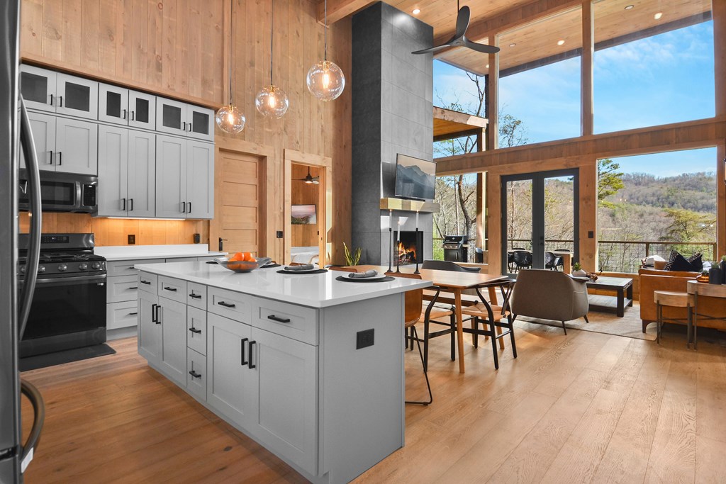 407117 Blue Ridge Residential