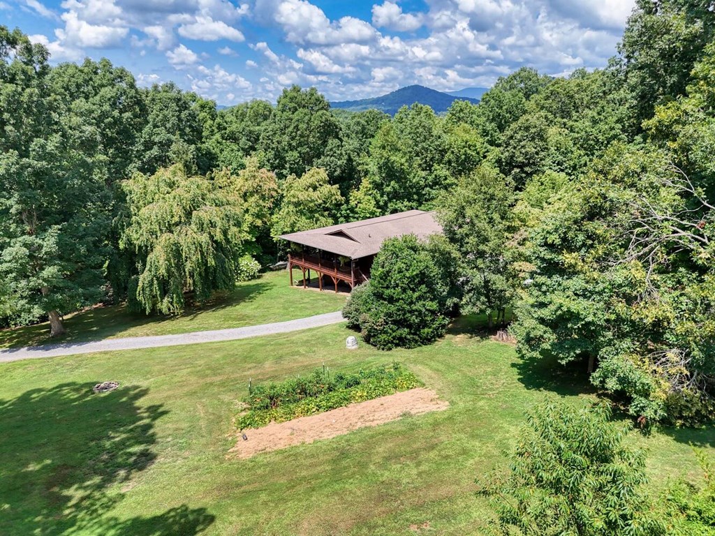 407260 Hayesville Residential