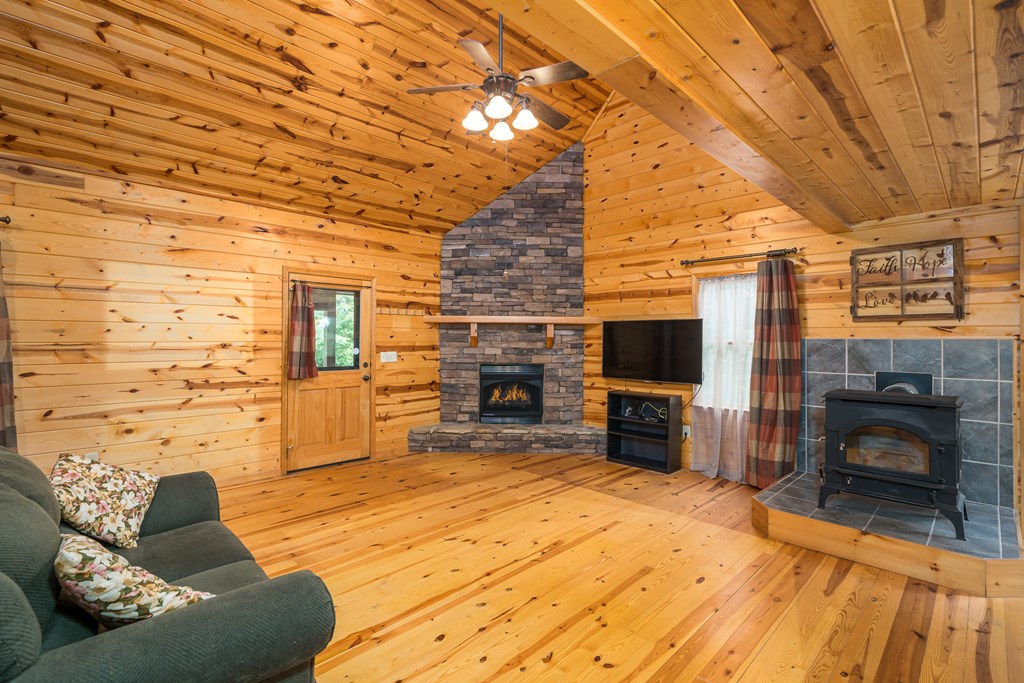 407396 Ellijay Residential