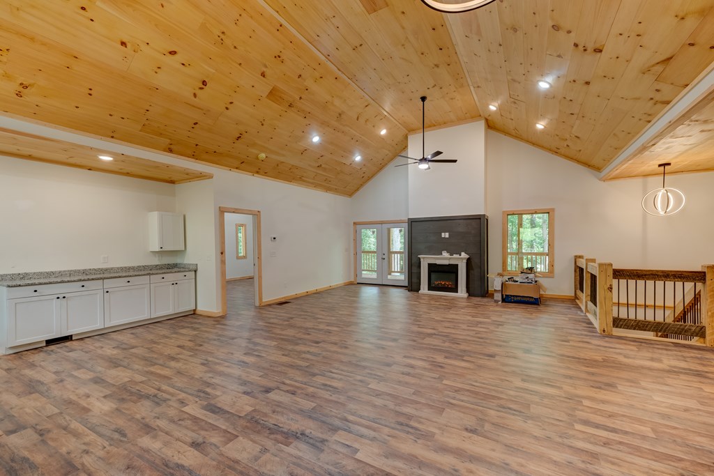 407617 Ellijay Residential