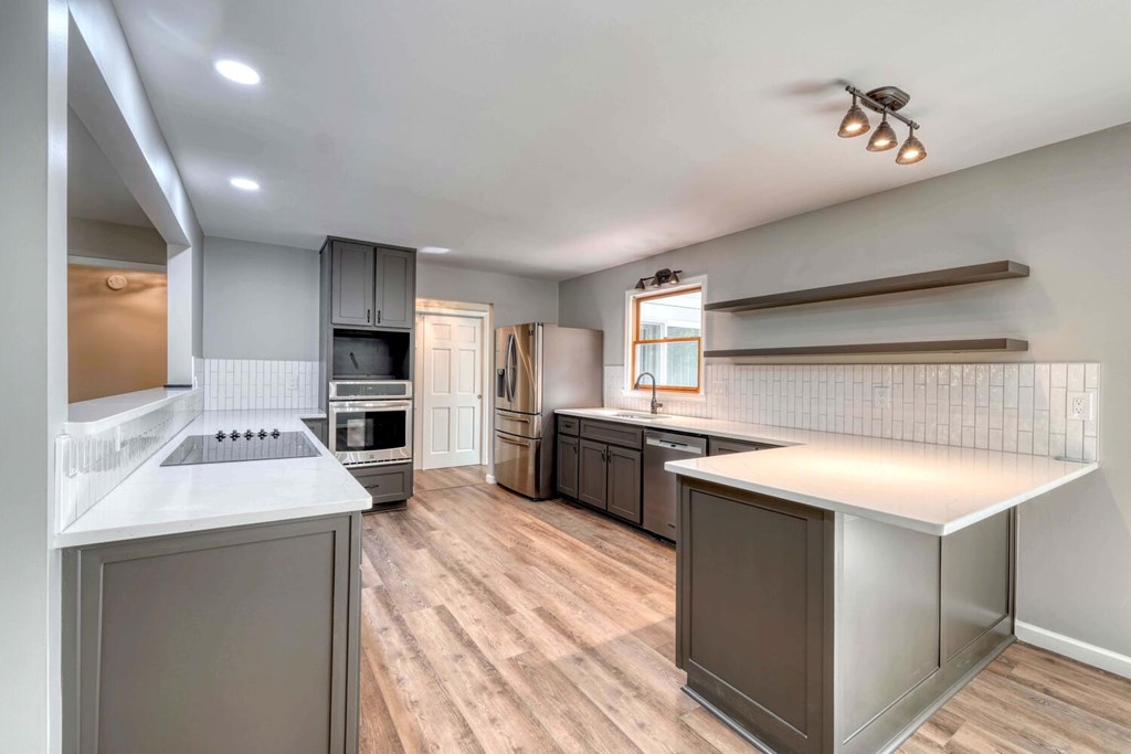 409025 Morganton Residential