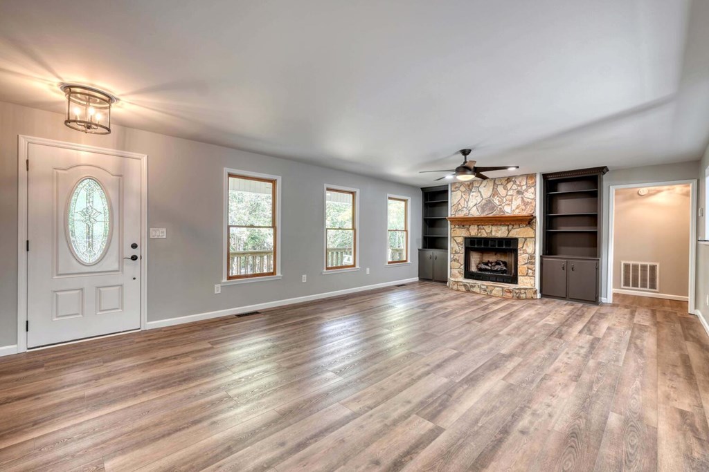 409025 Morganton Residential