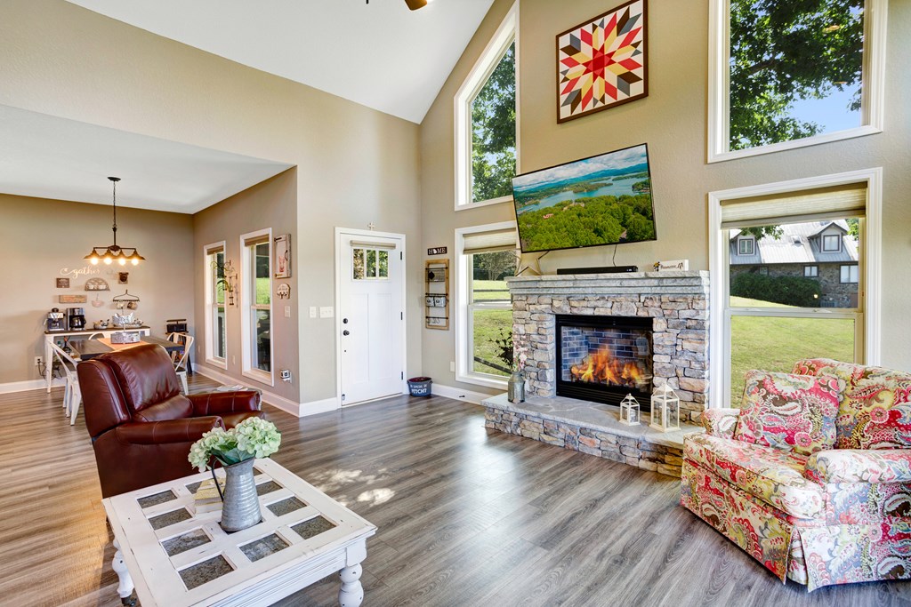409032 Hiawassee Residential