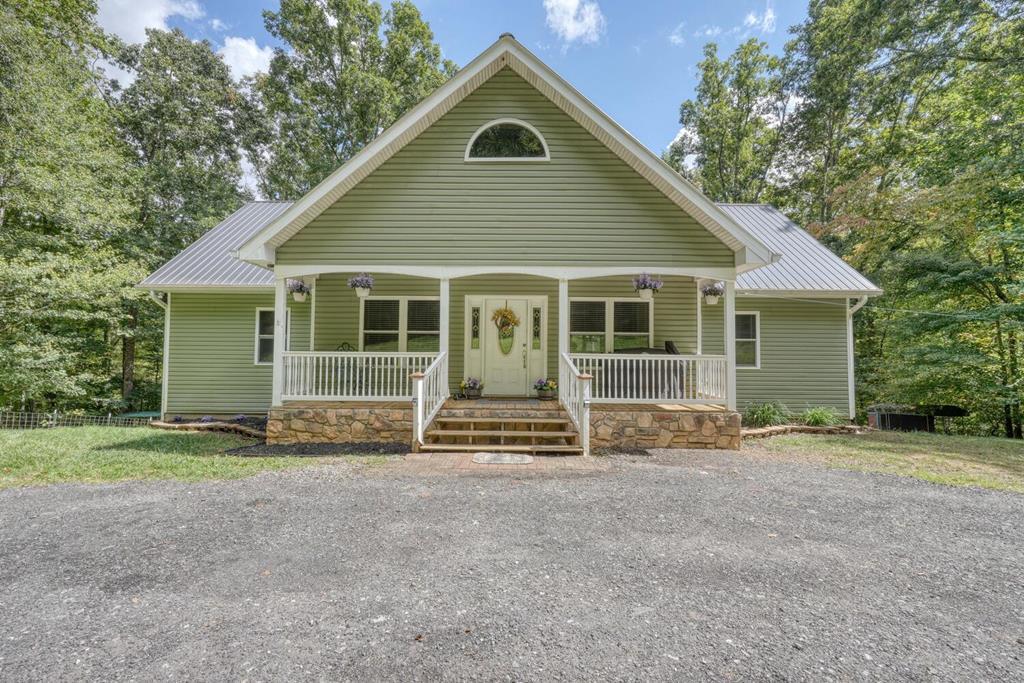 409282 Hayesville Residential