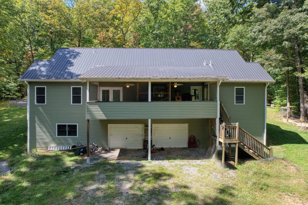 409282 Hayesville Residential