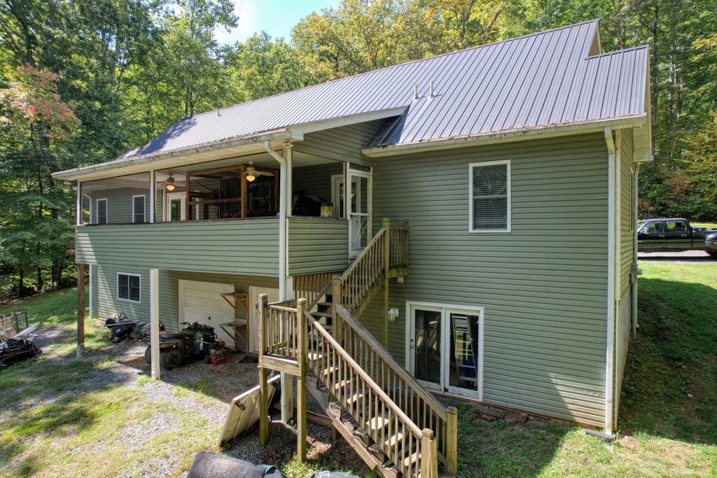 409282 Hayesville Residential