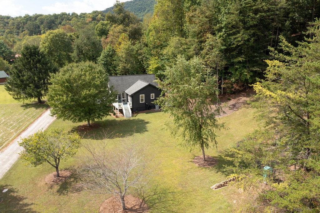 409324 Hayesville Residential