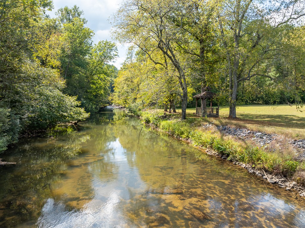 409369 Ellijay Residential