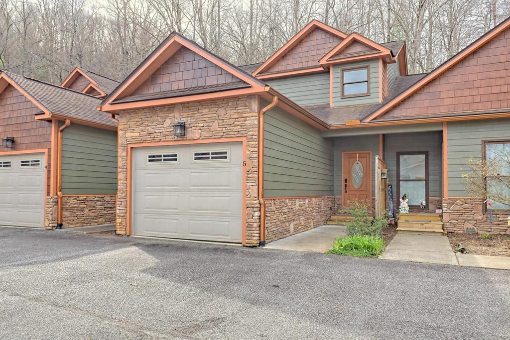 409454 Blairsville Townhouse