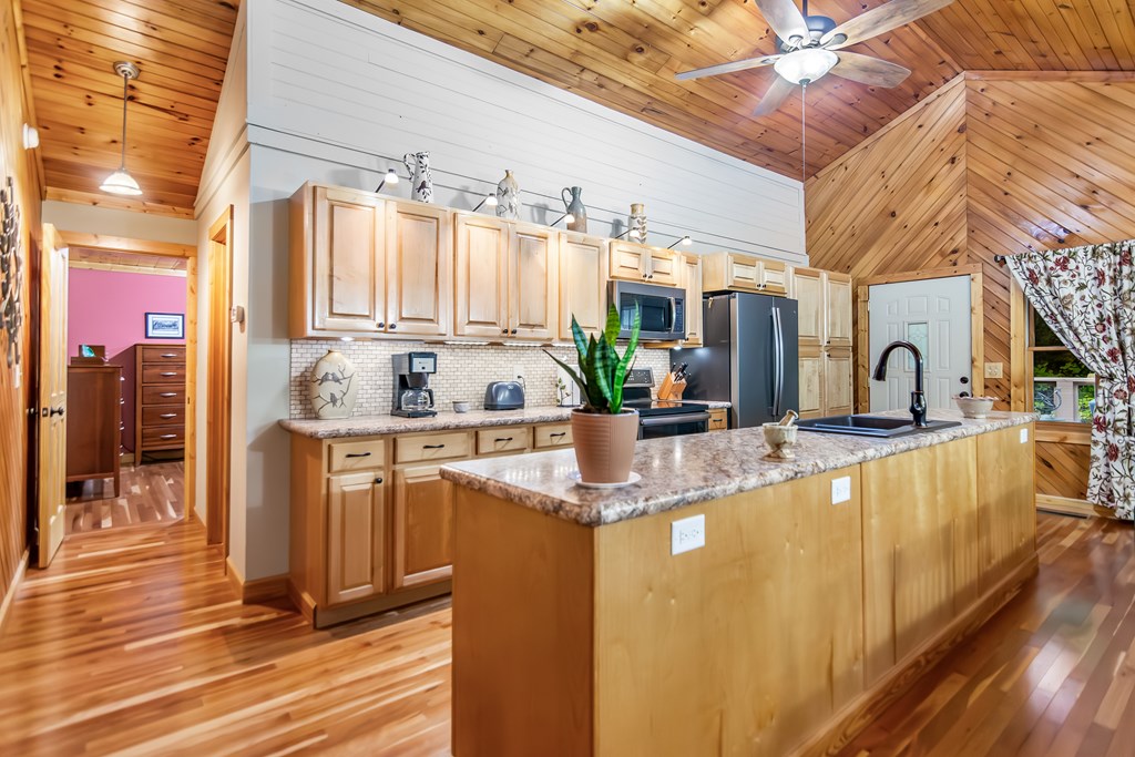 409524 Ellijay Residential