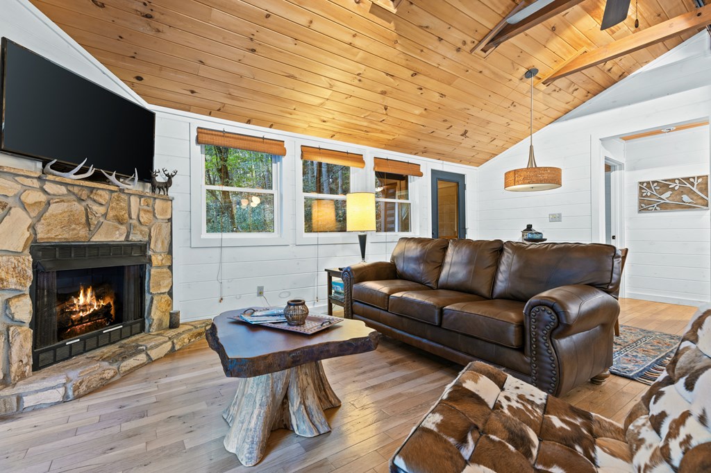 409582 Blue Ridge Residential
