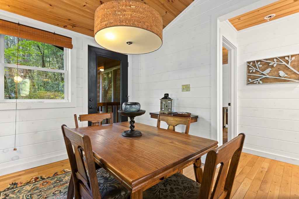 409582 Blue Ridge Residential