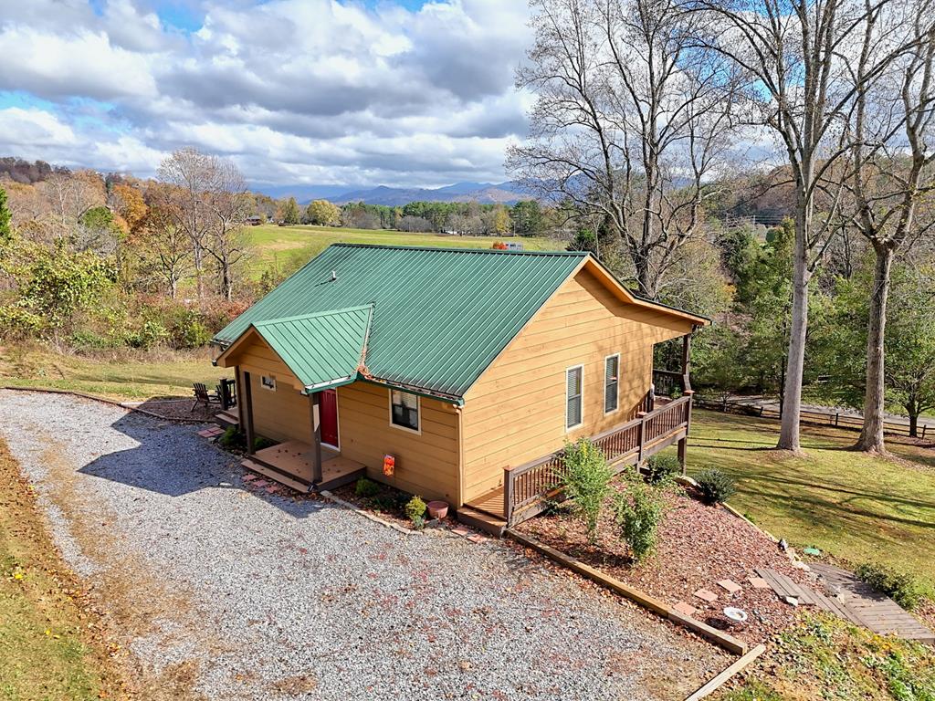 409589 Hayesville Residential