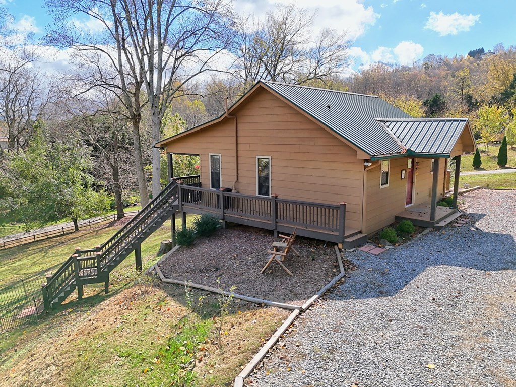 409589 Hayesville Residential