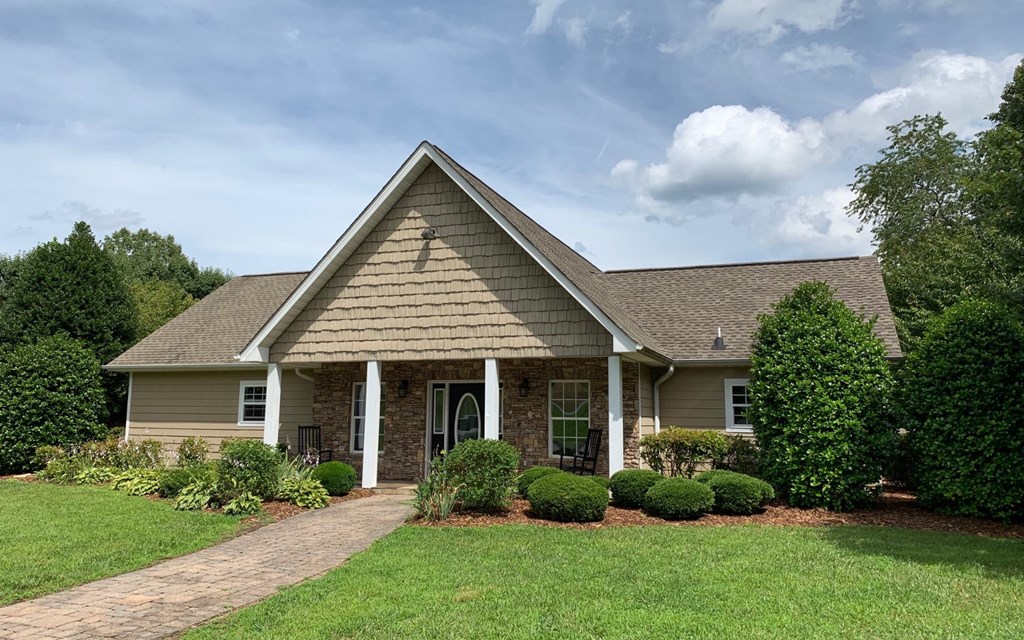 409702 Young Harris Land