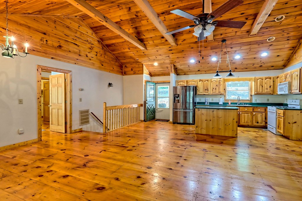 409711 Ellijay Residential