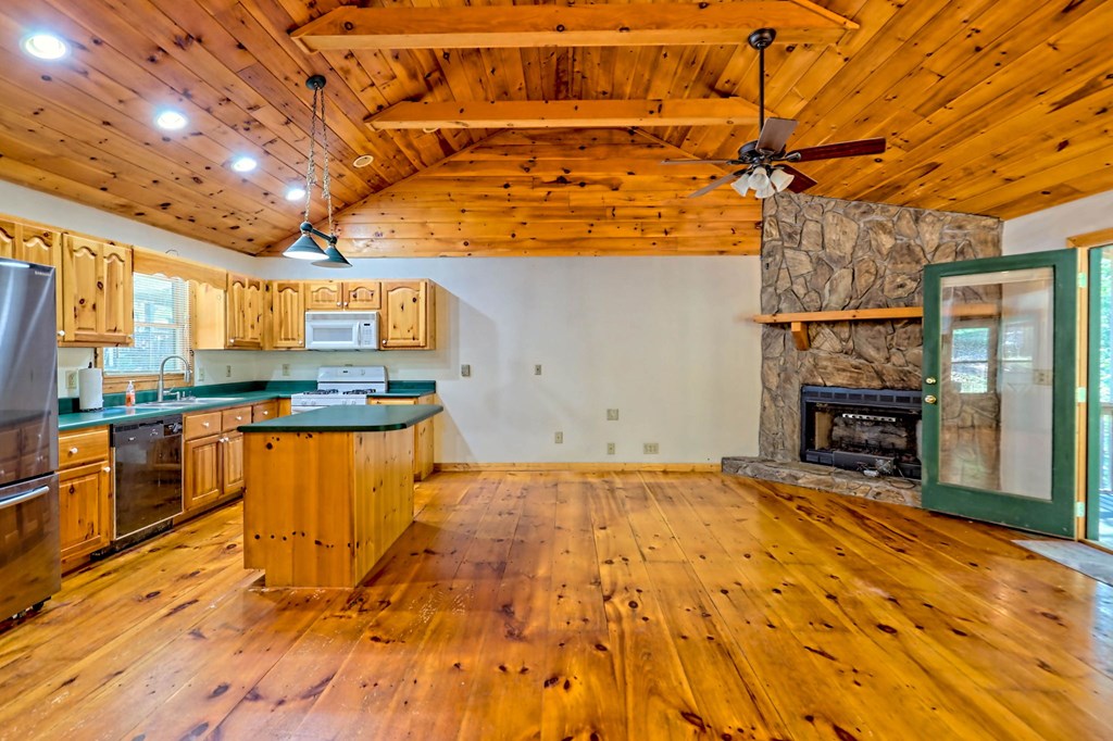 409711 Ellijay Residential