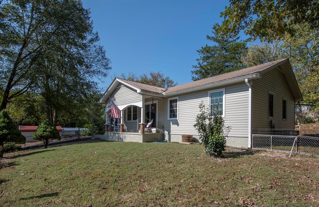 409717 Hayesville Residential