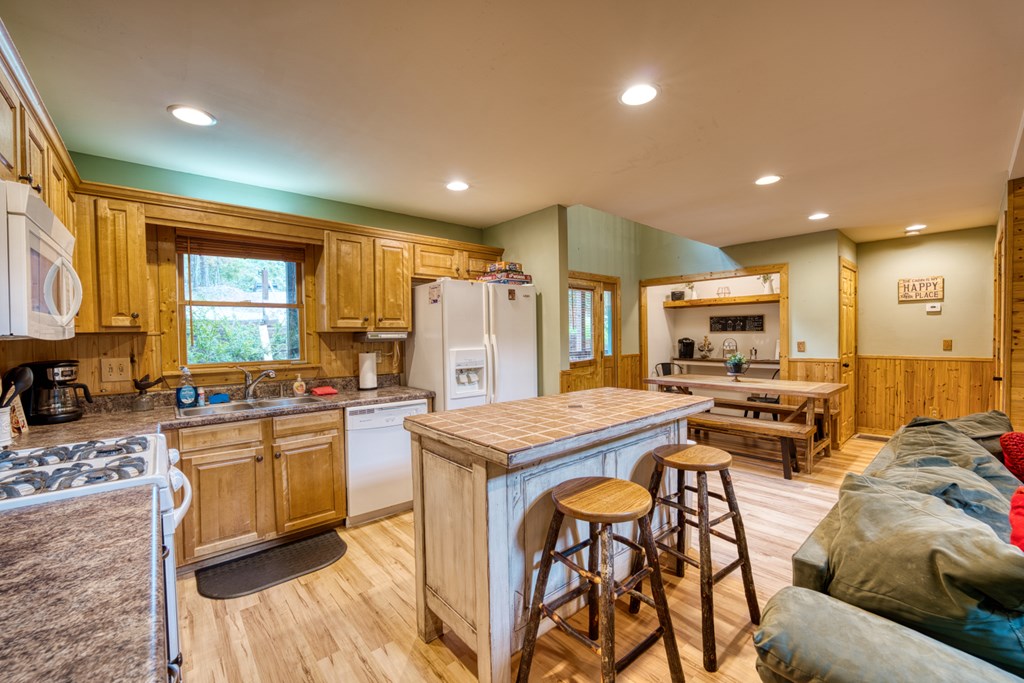 409728 Ellijay Residential
