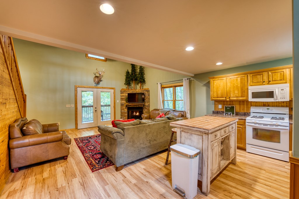 409728 Ellijay Residential