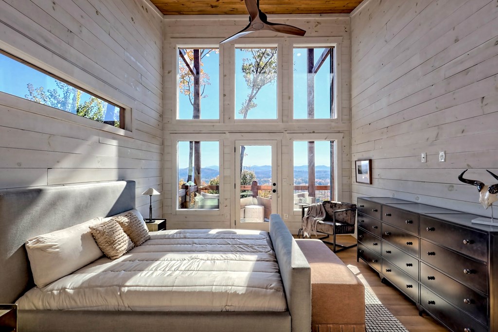 409835 Mineral Bluff Residential