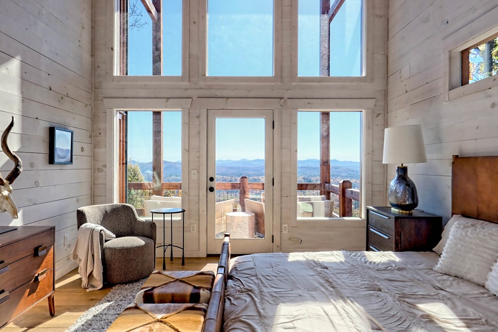 409835 Mineral Bluff Residential