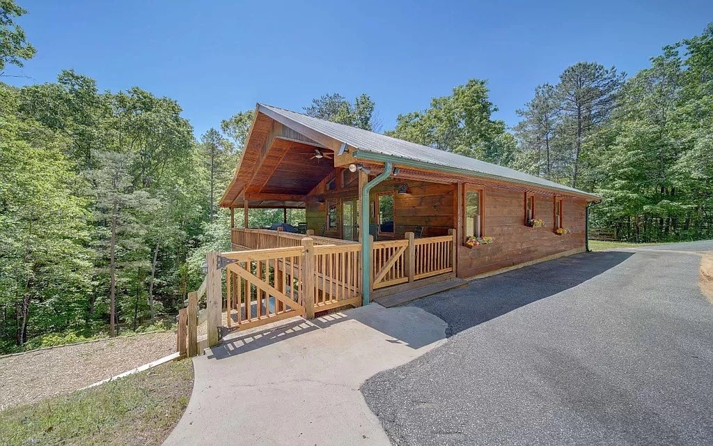 410126 Blue Ridge Residential