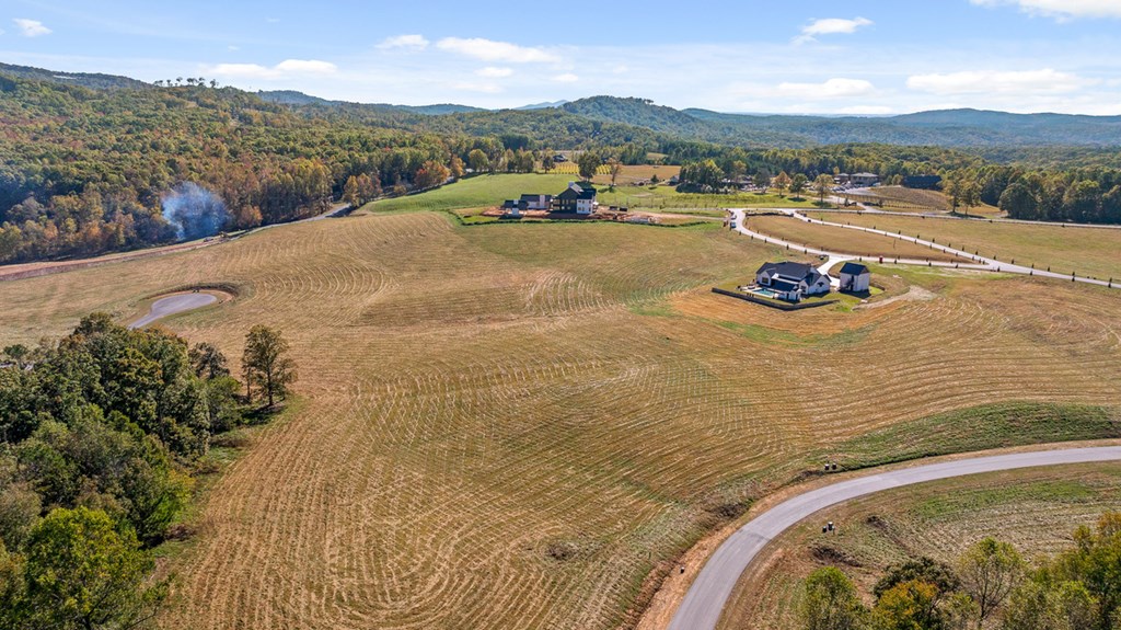 411278 Talking Rock Land