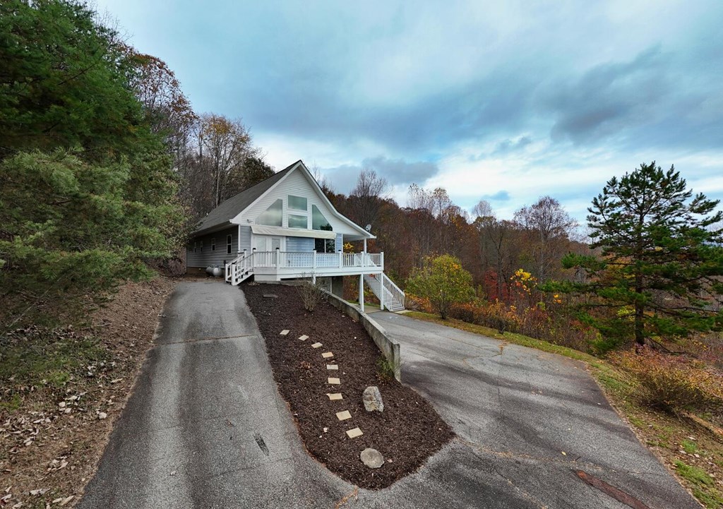 411432 Hayesville Residential