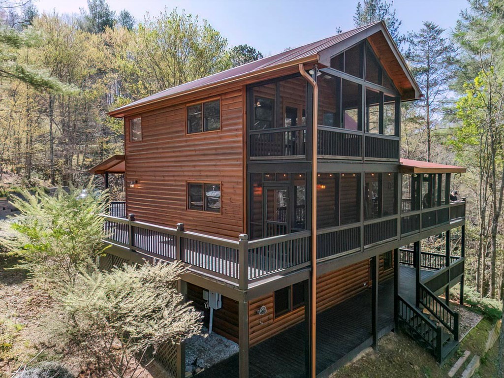 411468 Blue Ridge Residential