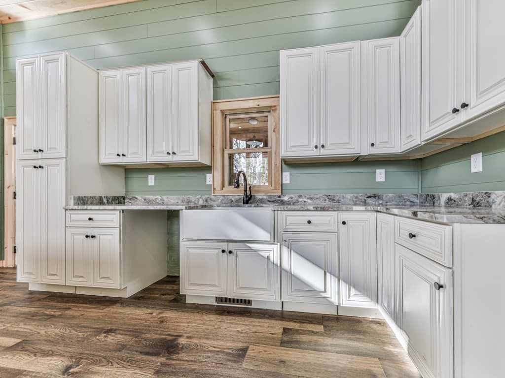 411694 Blue Ridge Residential