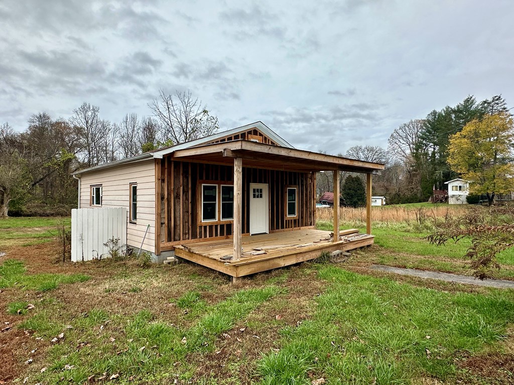 411738 Hayesville Residential