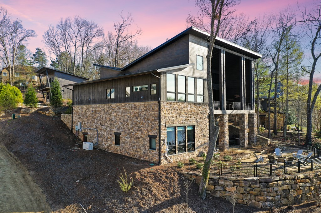 411885 Blue Ridge Residential