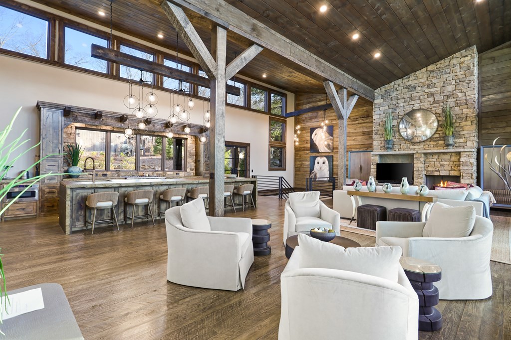 411885 Blue Ridge Residential