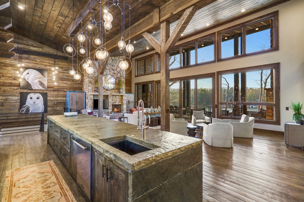 411885 Blue Ridge Residential