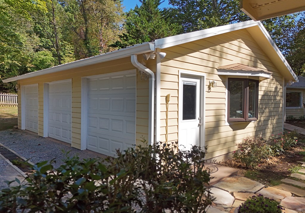 411900 Mineral Bluff Residential