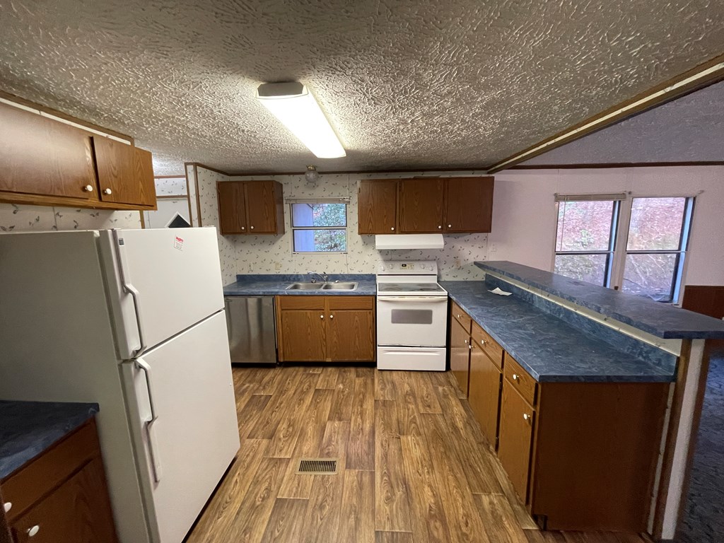 411939 Murphy Residential