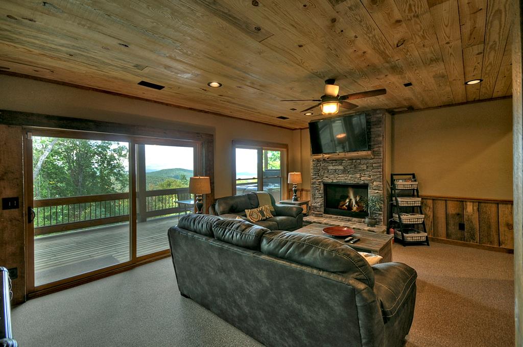 411987 Blue Ridge Residential