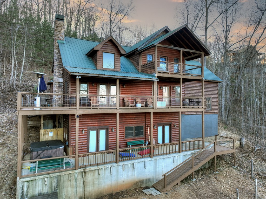 412007 Blue Ridge Residential