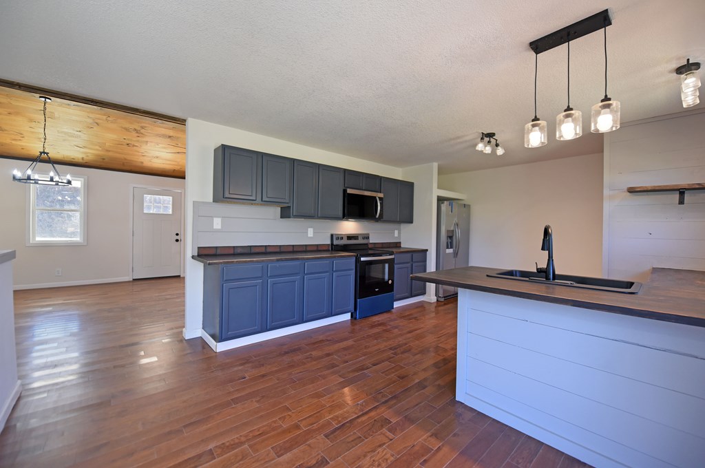 412112 Blairsville Residential