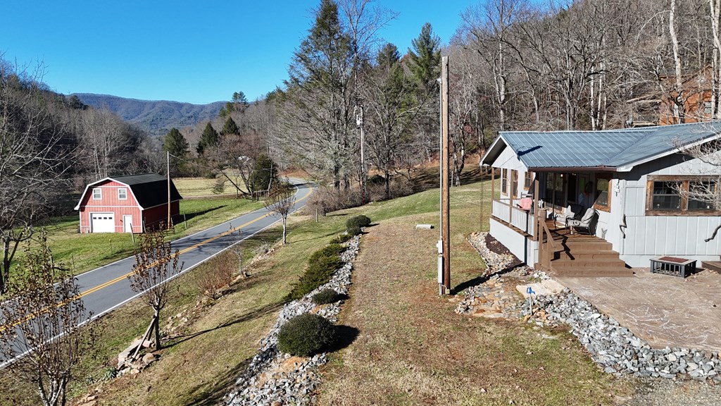 412148 Hayesville Residential