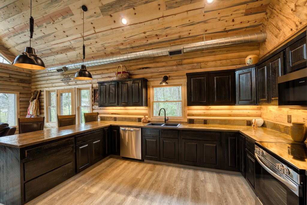 412230 Morganton Residential
