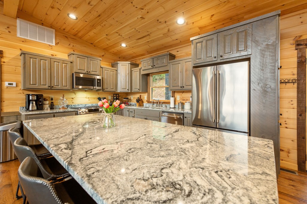 412355 Epworth Residential